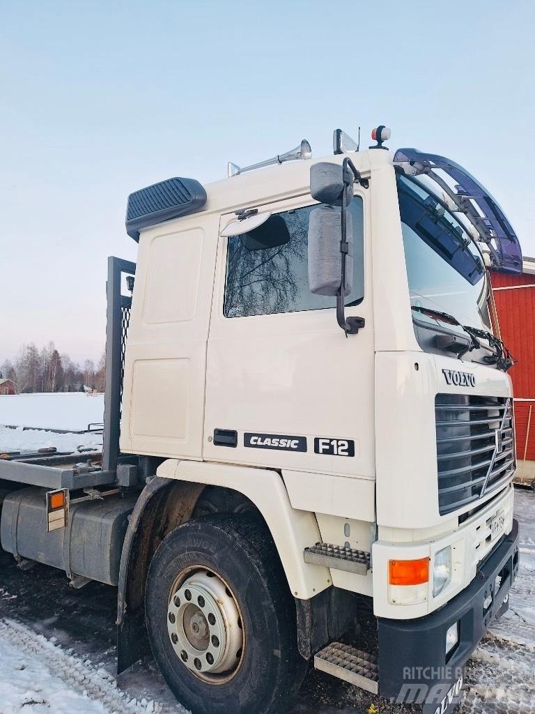 Volvo F 12 Camion plateau