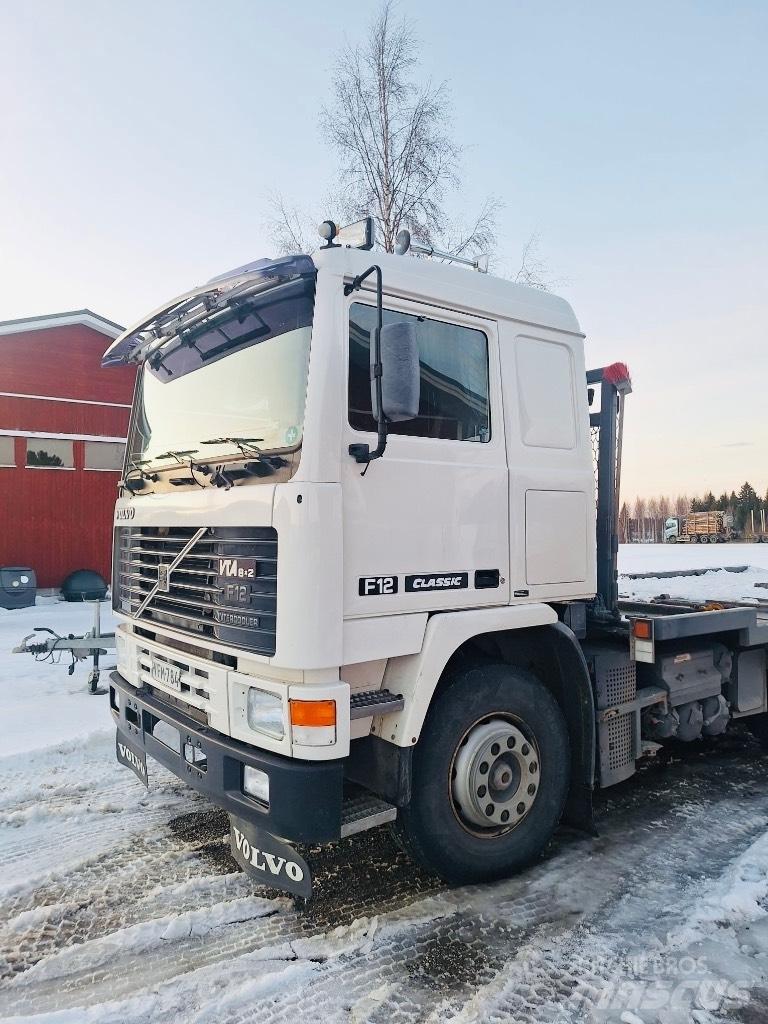 Volvo F 12 Camion plateau