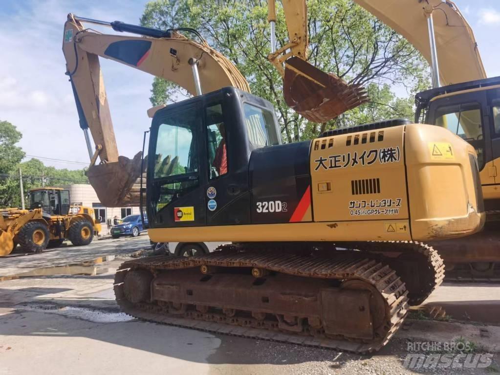 CAT 320d2 Pelle sur chenilles