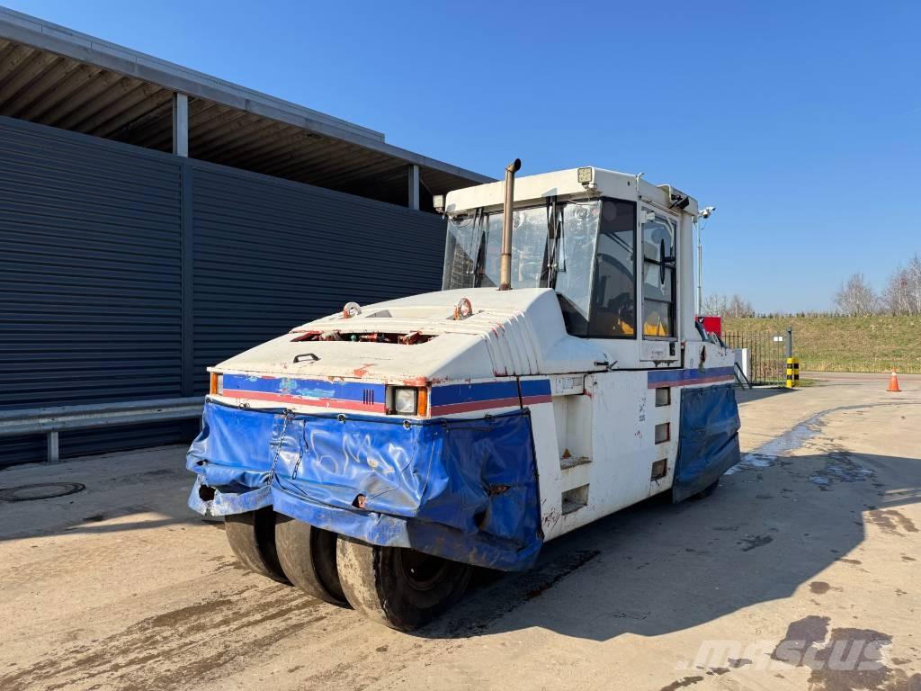 CAT PS-300B Rouleaux à pneumatiques