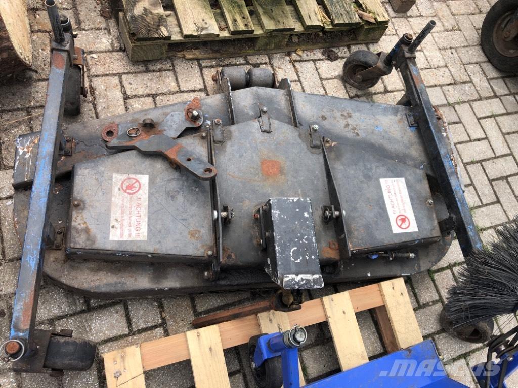 Iseki SSM 60 Mähwerk Accessoires d'attache pour tracteurs compacts