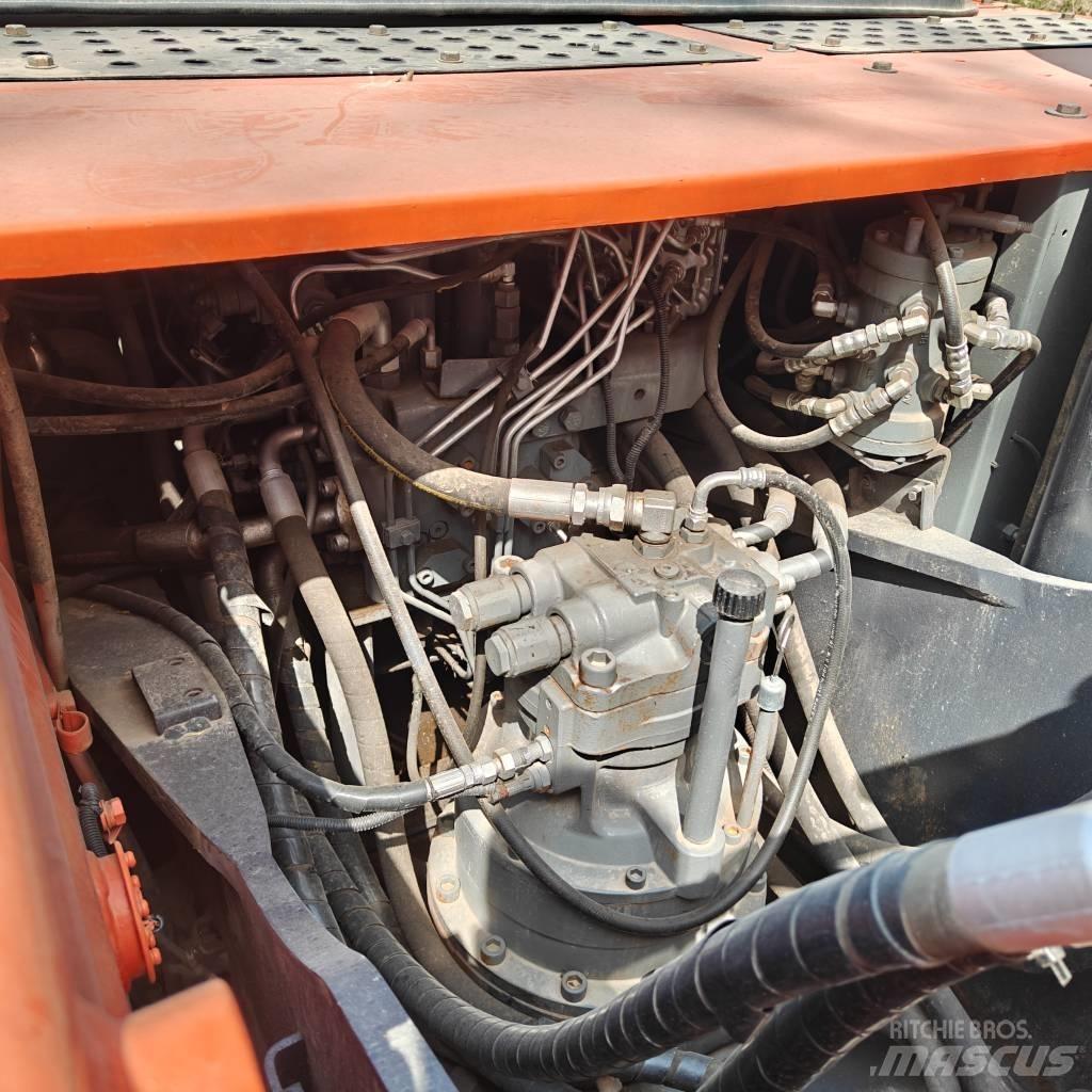 Hitachi ZX200 Pelle sur chenilles