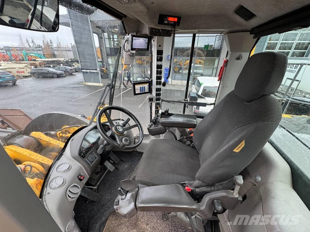 Volvo L 250 H Chargeuse sur pneus