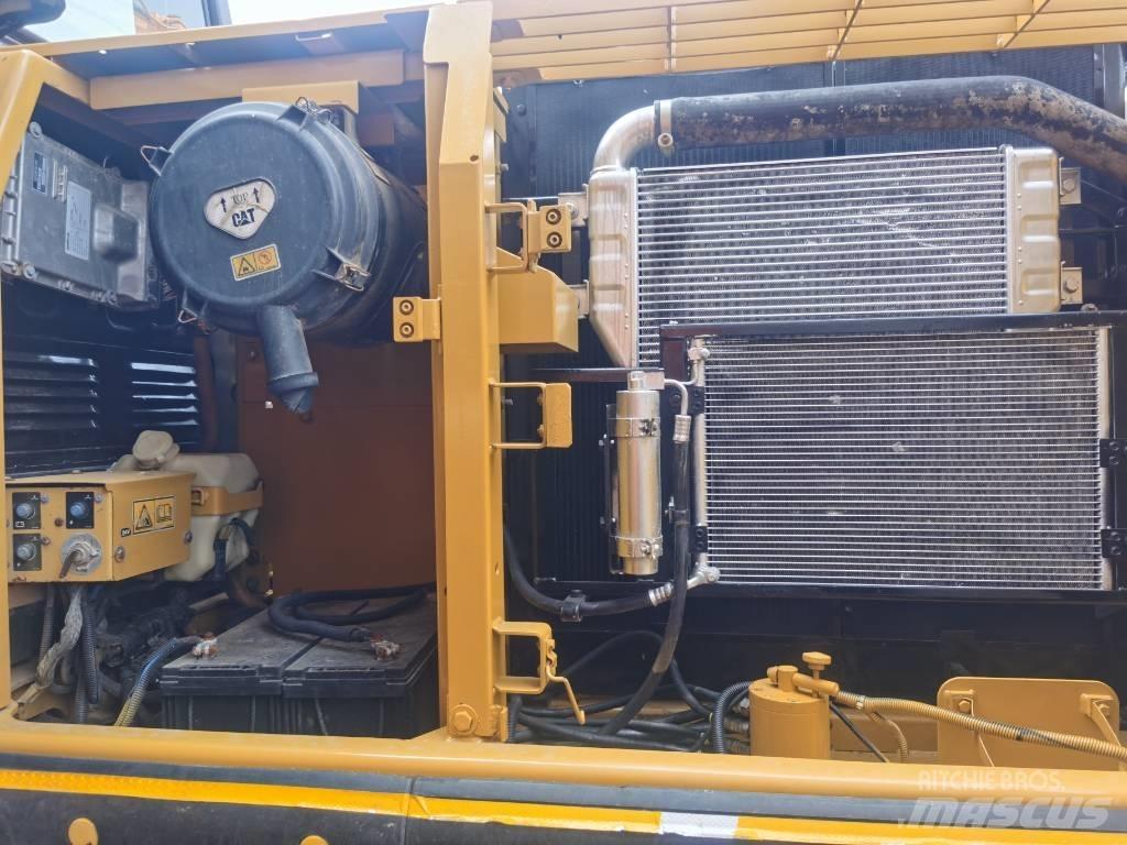 CAT 320 D Pelle sur chenilles