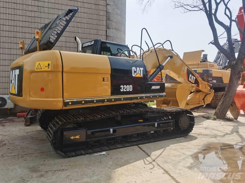 CAT 320 D Pelle sur chenilles