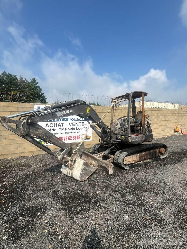 Volvo ECR 50 D Bras et Godet