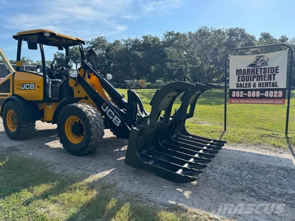 JCB 407 Chargeuse sur pneus