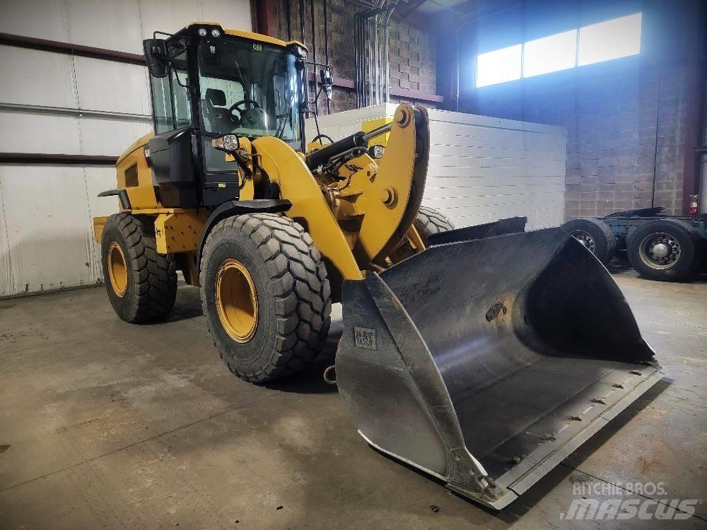 CAT 926M Chargeuse sur pneus