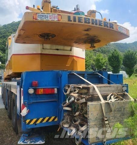 Liebherr LTM 1120 Grues tout terrain