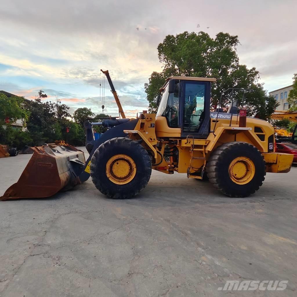 Volvo L 120 Chargeuse sur pneus