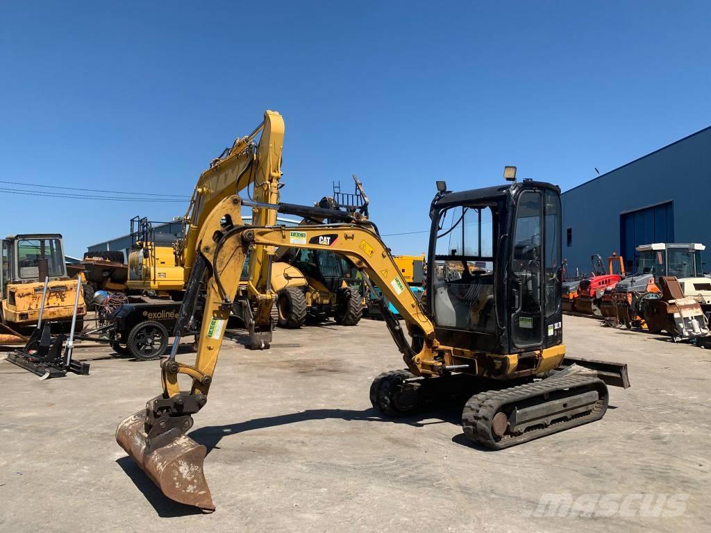 CAT 302.7 CR Mini pelle < 7t