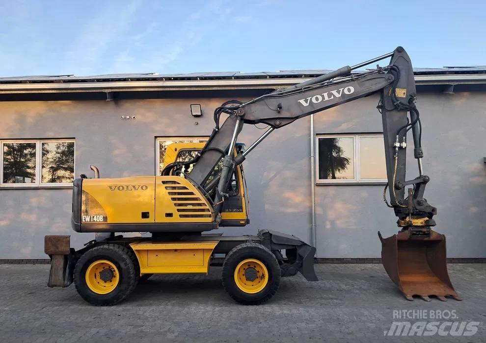 Volvo EW 140 B Pelle sur pneus