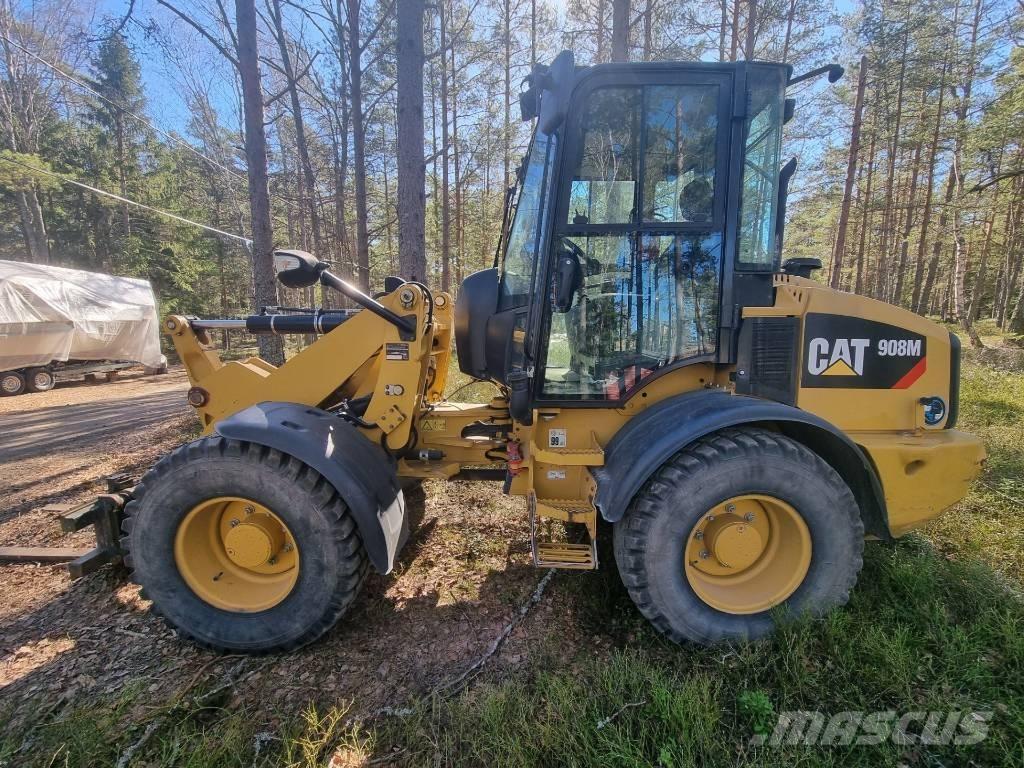 CAT 908M -2015 Chargeuse sur pneus
