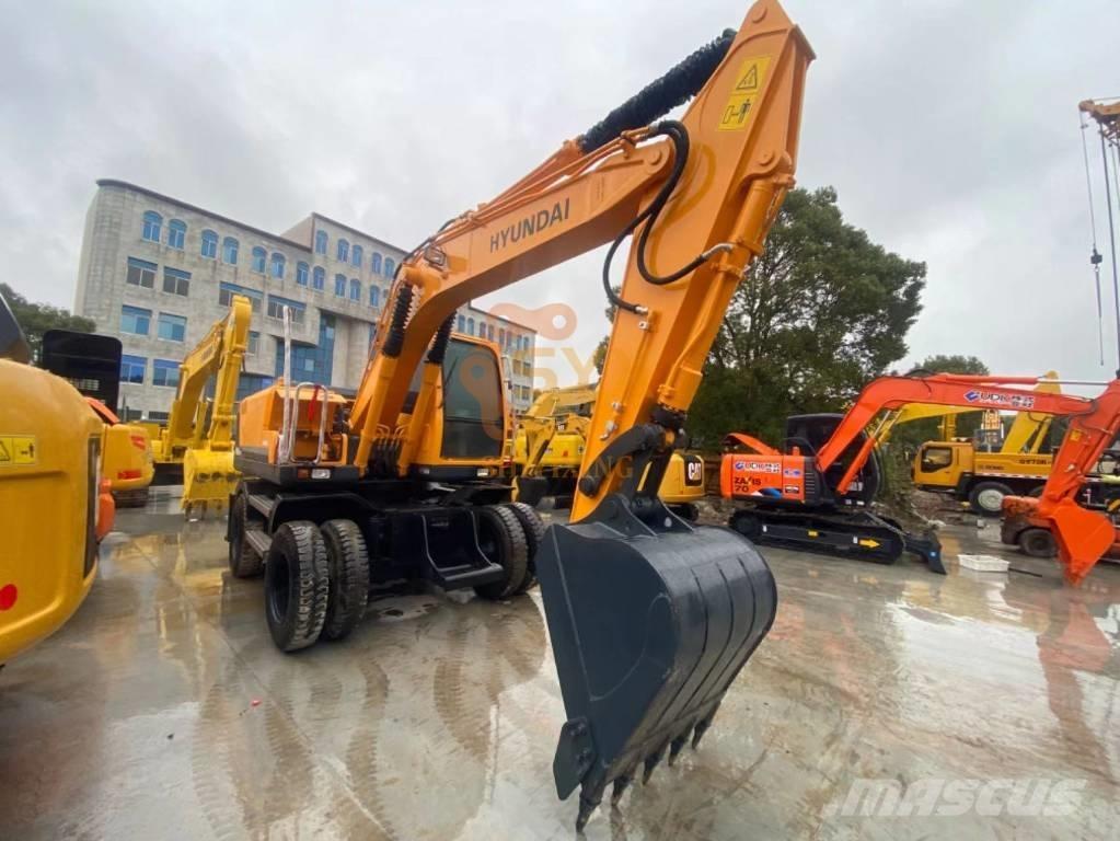 Hyundai 150W-9 Pelle sur chenilles