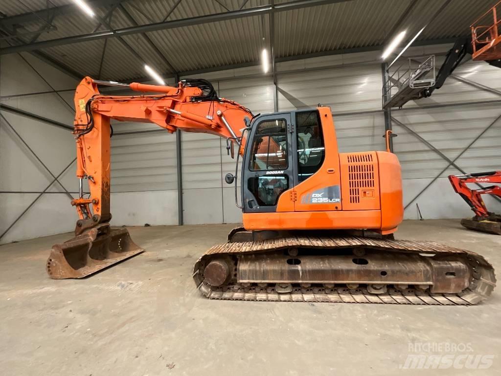 Doosan DX 235 LCR Pelle sur chenilles