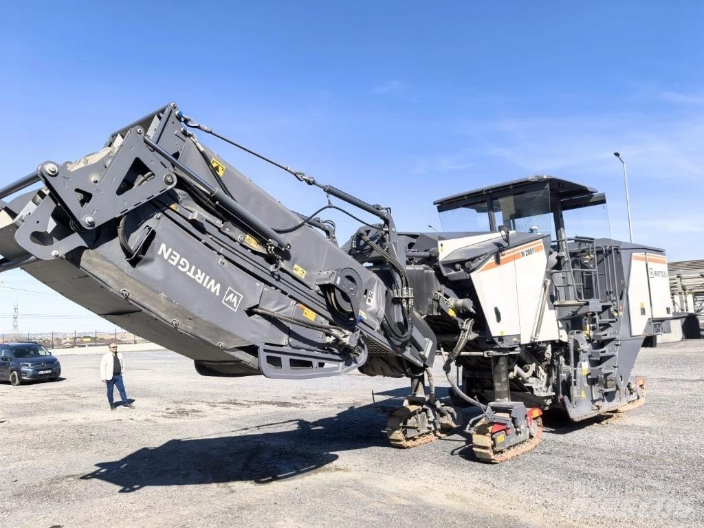 Wirtgen W200F Fraiseuse à froid
