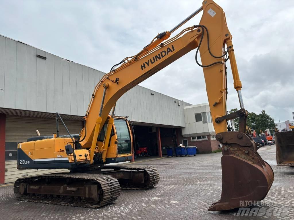 Hyundai 210 Pelle sur chenilles