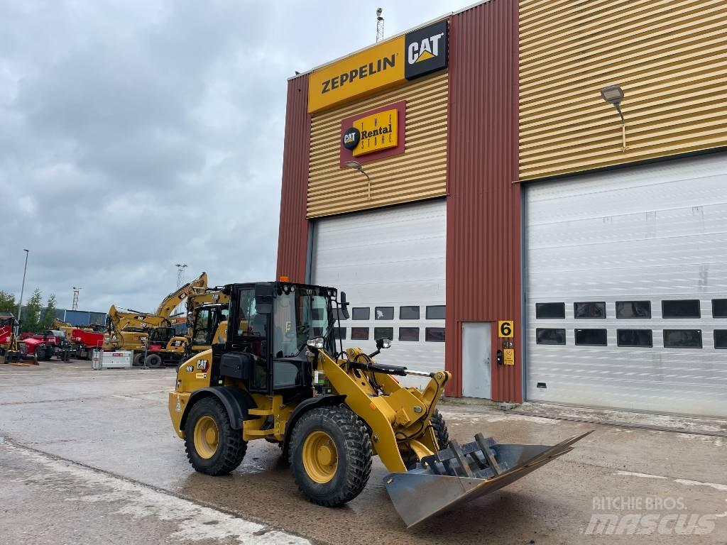 CAT 908 M Chargeuse sur pneus