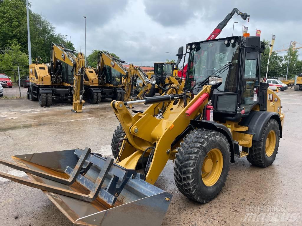 CAT 908 M Chargeuse sur pneus