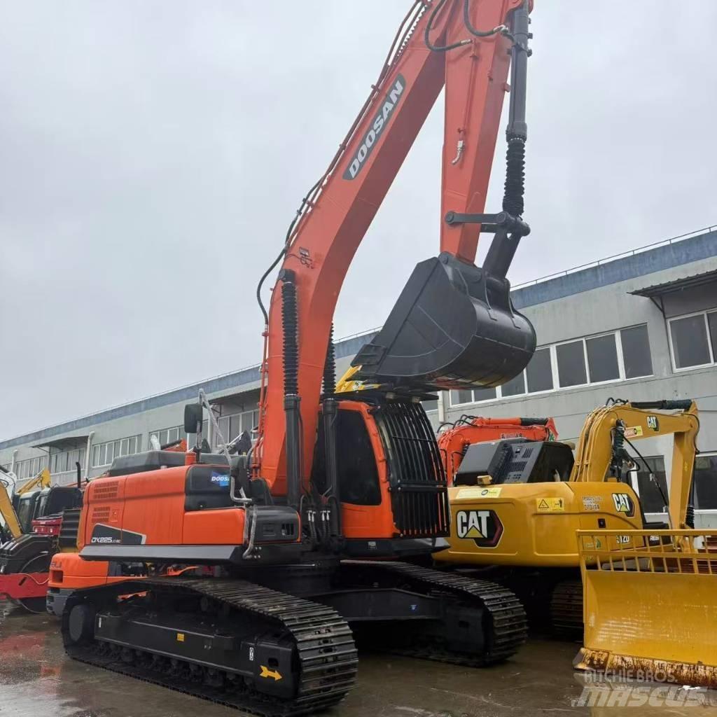 Doosan DX225LC-9C Mini pelle 7t-12t