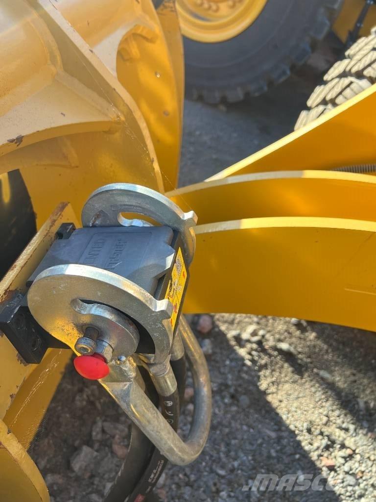 CAT 914 Chargeuse sur pneus