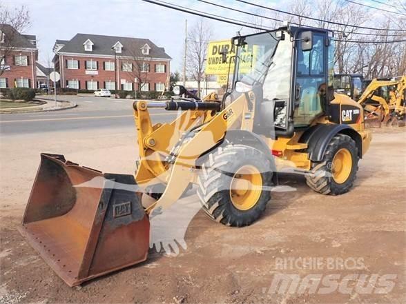 CAT 908H2 Chargeuse sur pneus