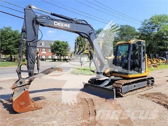 John Deere 85G Pelle sur chenilles