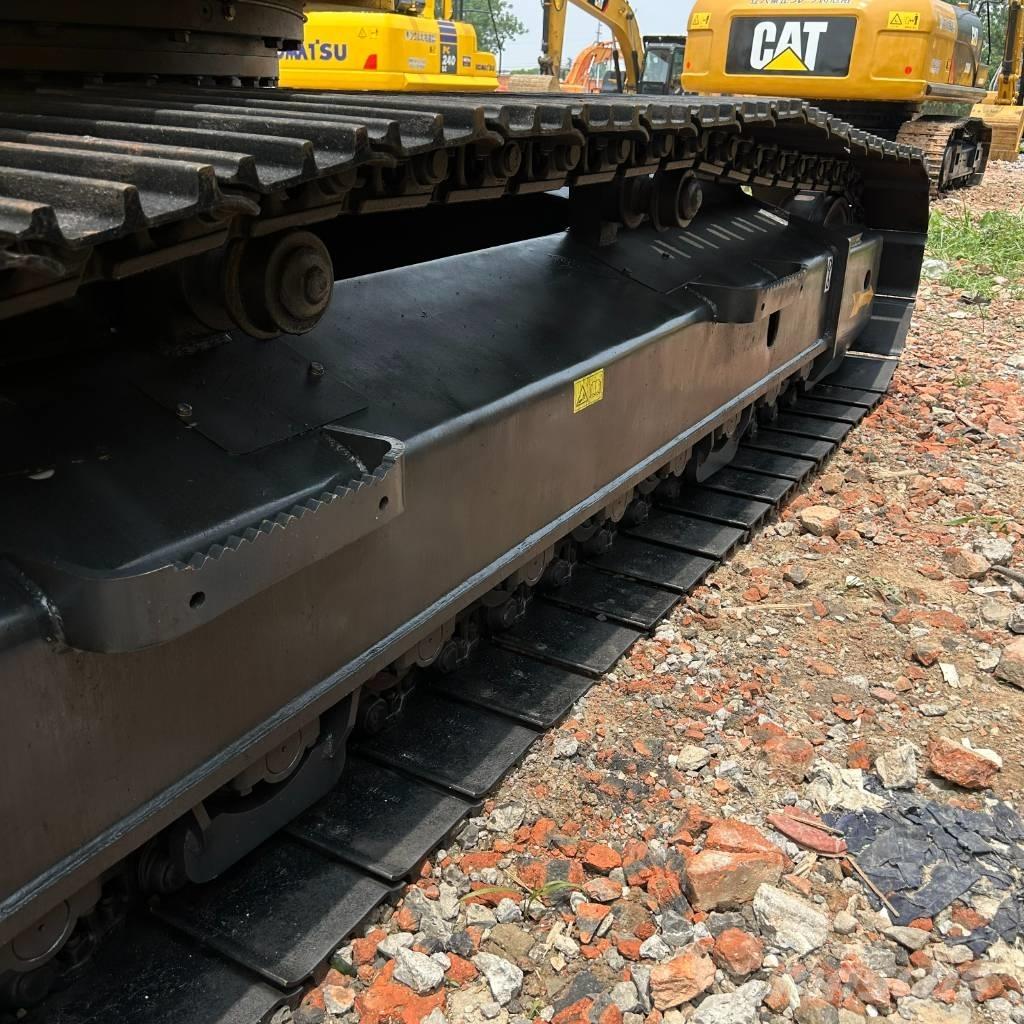 Komatsu 240-8 Pelle sur chenilles