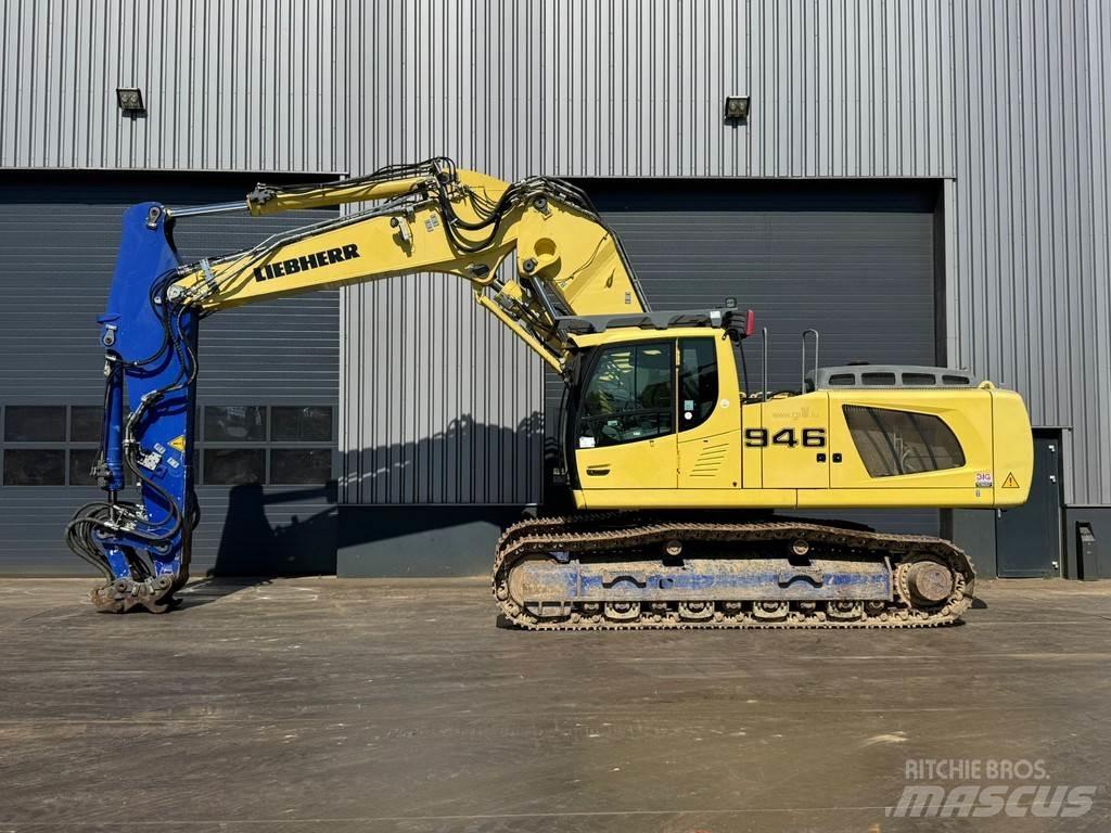 Liebherr R946 Pelle spéciale