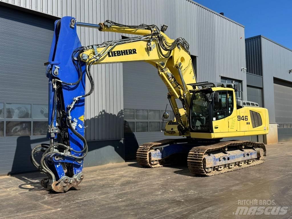 Liebherr R946 Pelle spéciale
