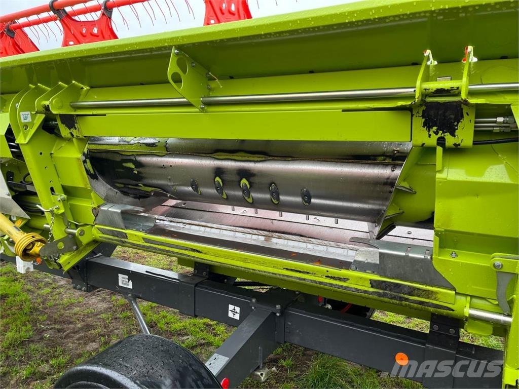 CLAAS Lexion 5300 Moissonneuse batteuse
