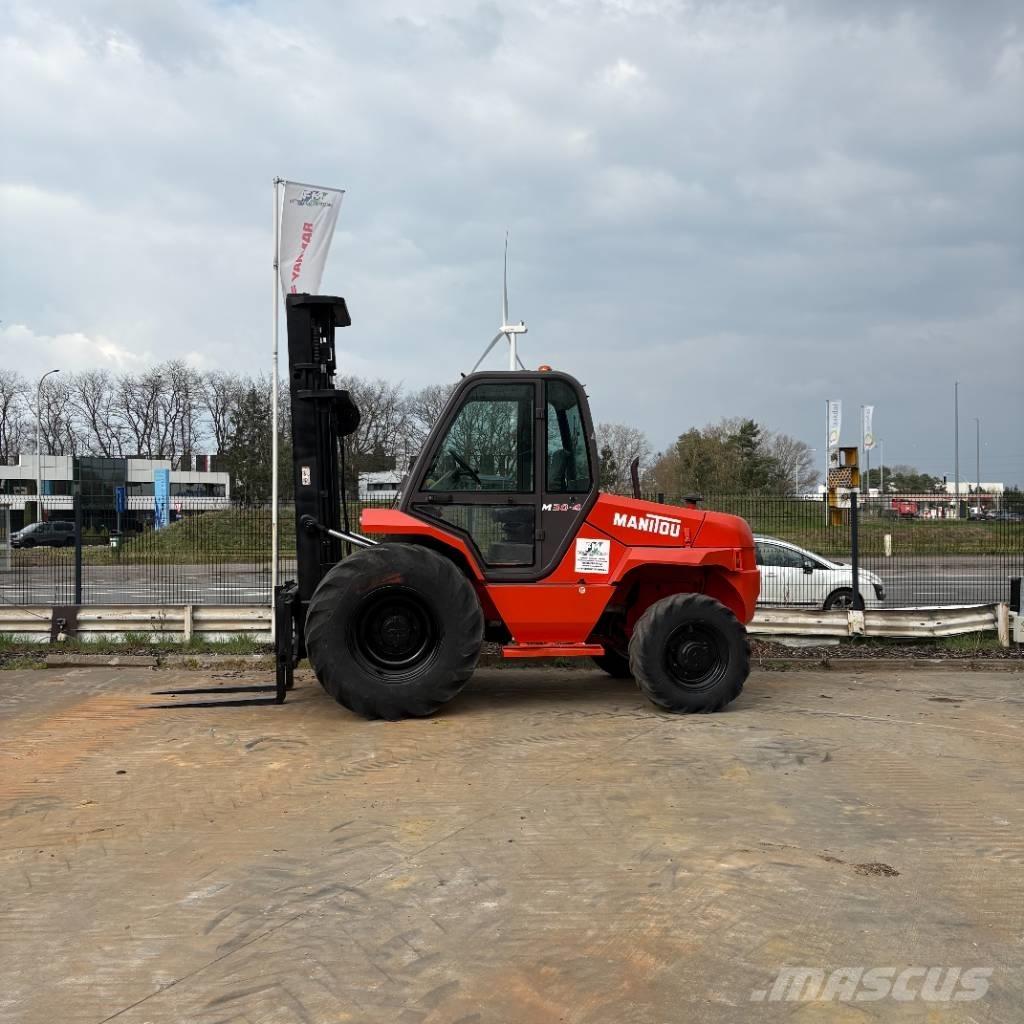 Manitou M 30.4 Chariot tout terrain