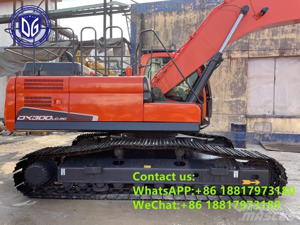 Doosan DX 300 LC Pelle sur chenilles