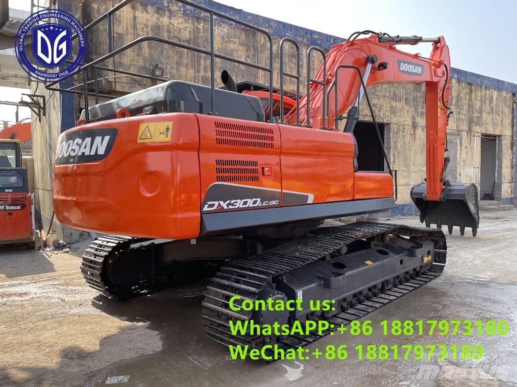 Doosan DX 300 LC Pelle sur chenilles