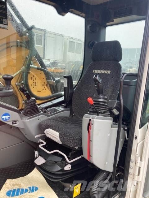 Liebherr A920 Pelle sur pneus