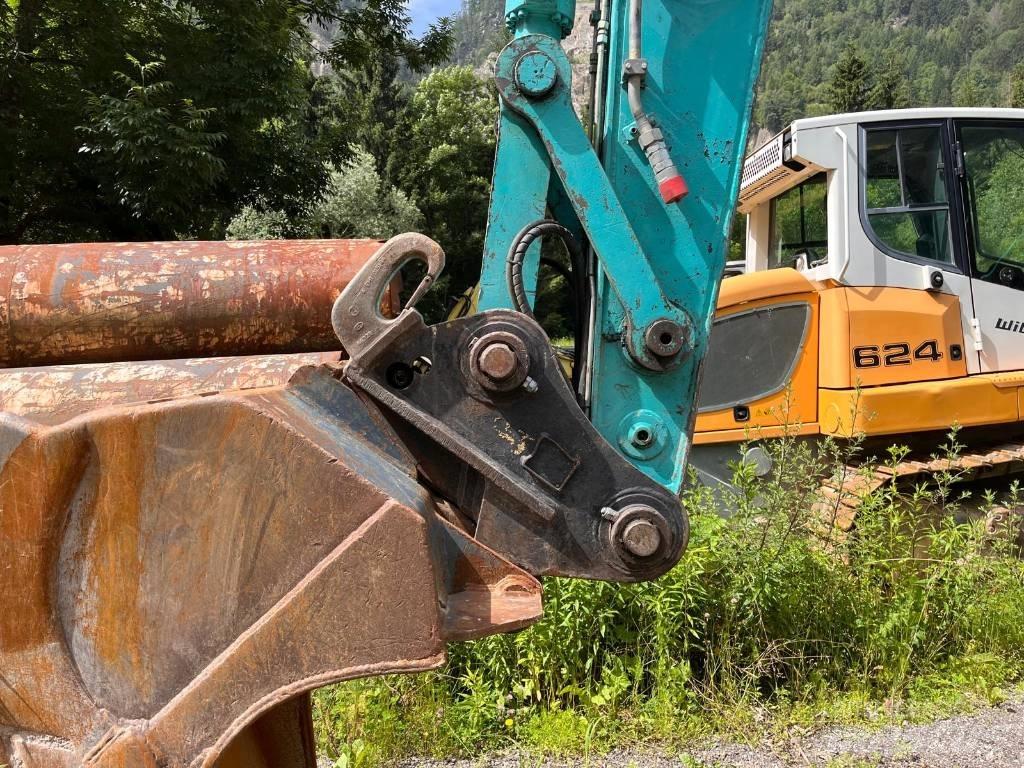 Kobelco SK200SR Pelle sur chenilles