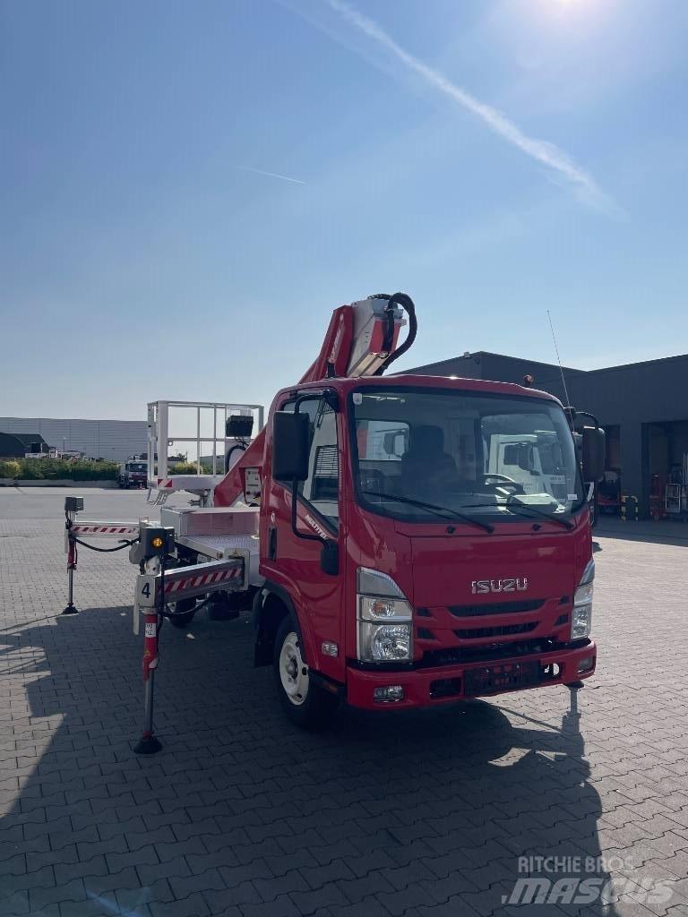 Multitel MT 204 Camion nacelle