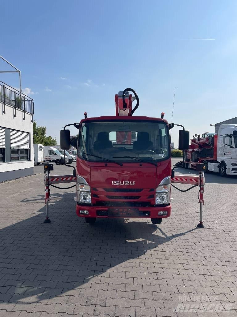 Multitel MT 204 Camion nacelle