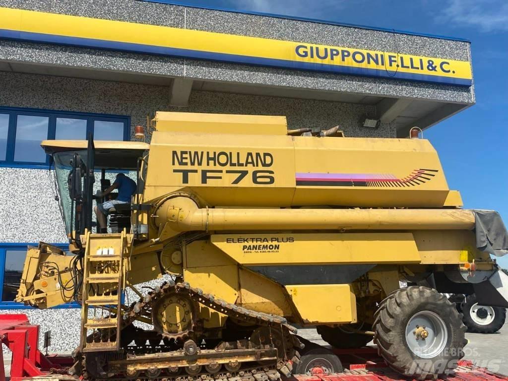 New Holland TF 76 Moissonneuse batteuse