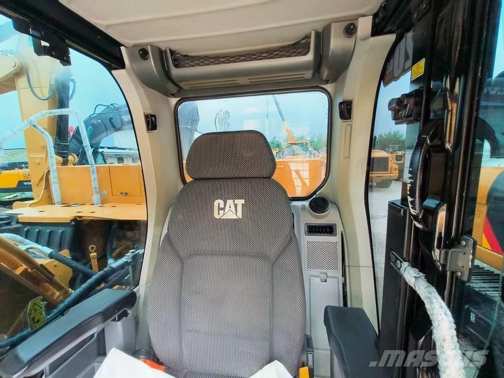 CAT 320 GC Pelle sur chenilles