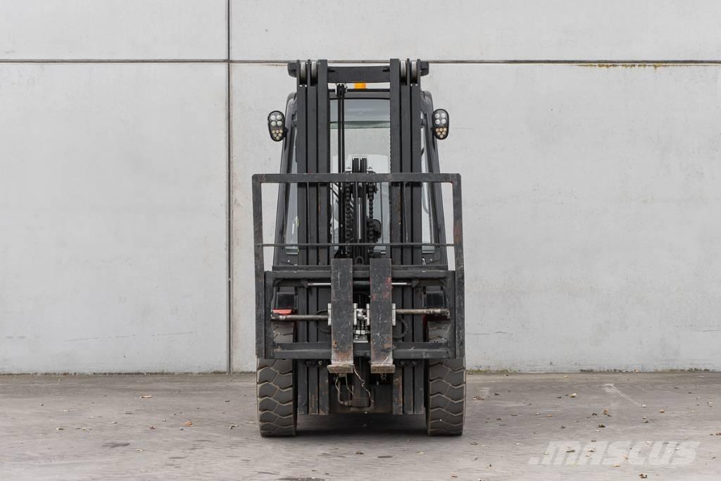 Manitou MI 30 D Chariots diesel