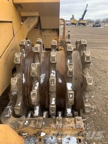 CAT 815 B Compacteur de sol