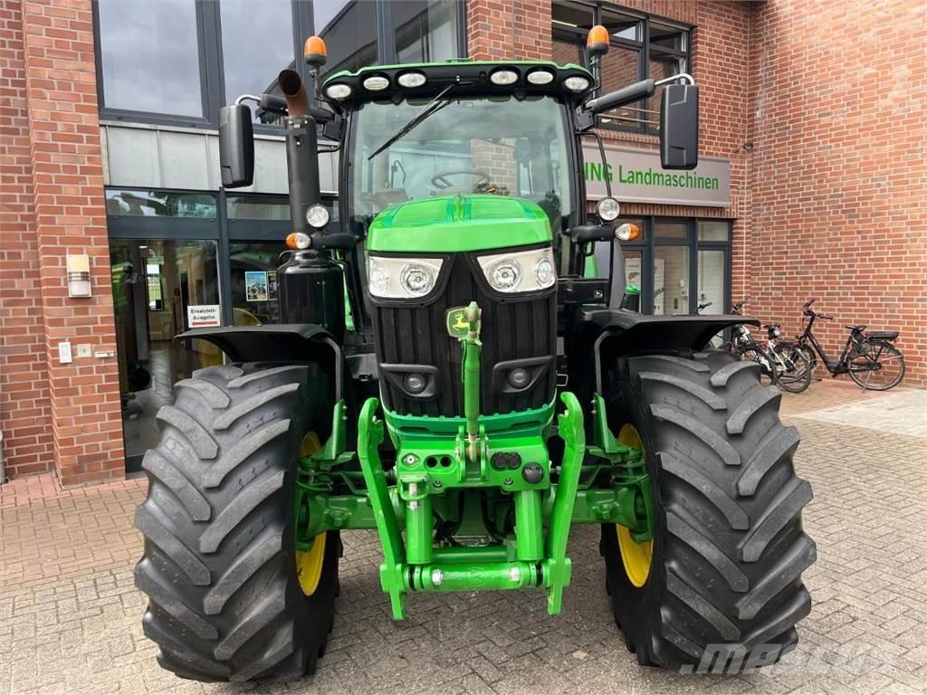 John Deere 6215R Tracteur