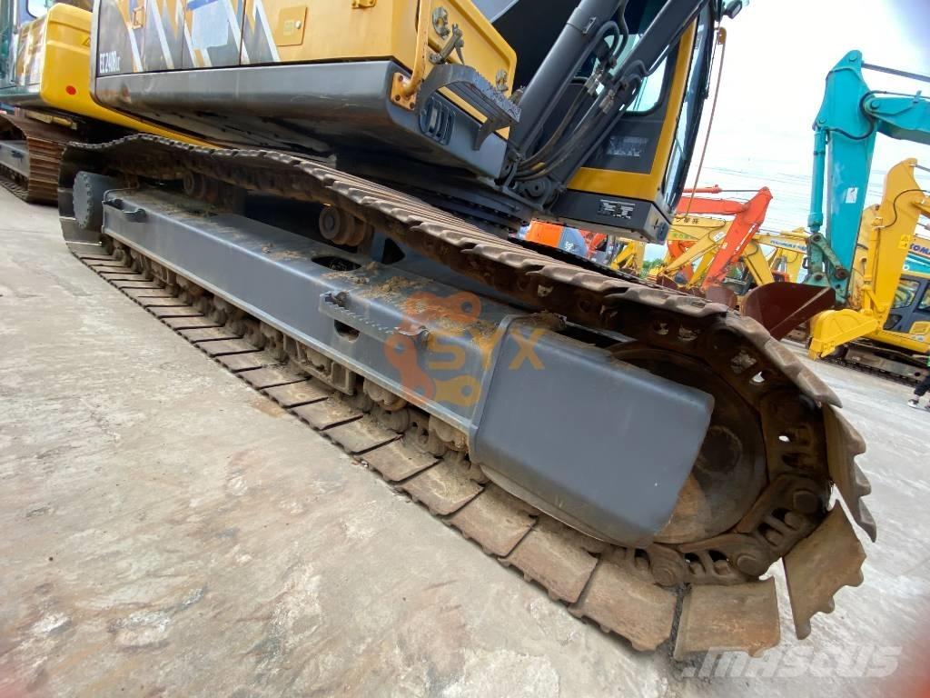 Volvo EC 240 B LC Pelle sur chenilles