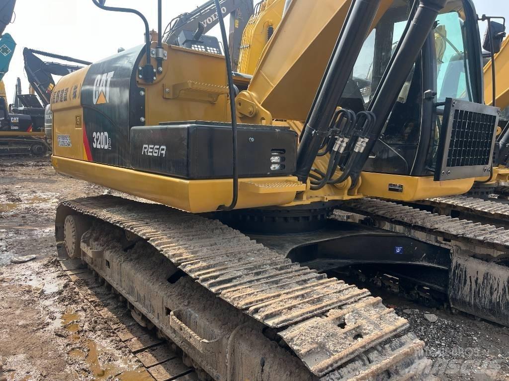 CAT 320 D Pelle sur chenilles