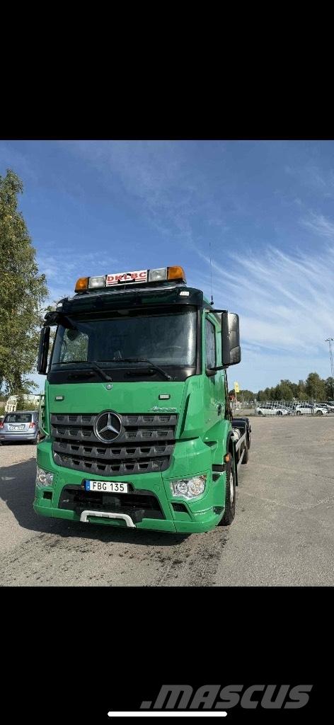 Mercedes-Benz Actros Camion ampliroll