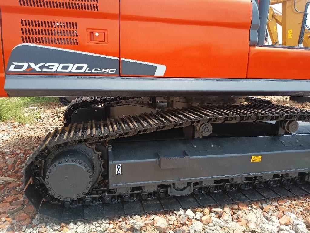 Doosan DX300LC Pelle sur chenilles