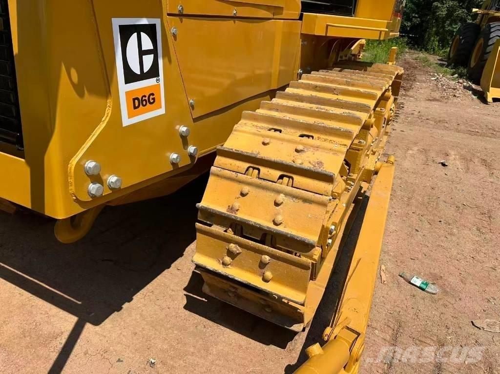 CAT D6G Bouteurs sur chenilles