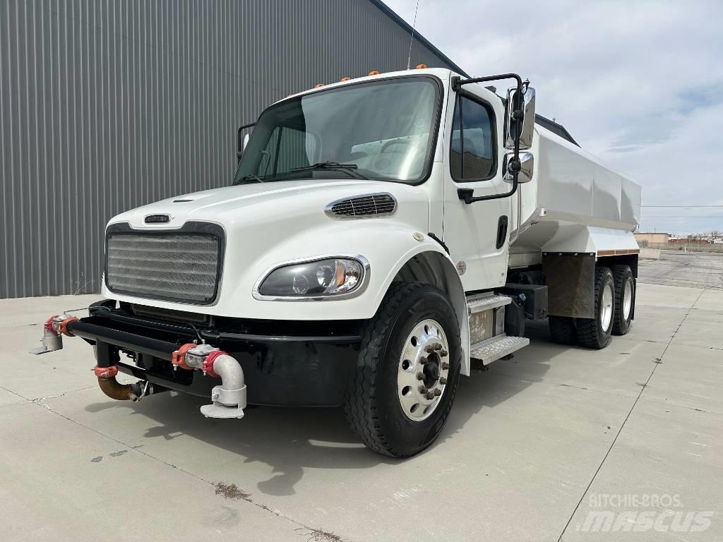 Freightliner M2 Camion citerne à eau