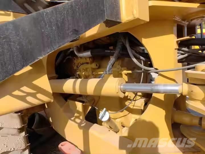 CAT 966 H Chargeuse sur pneus